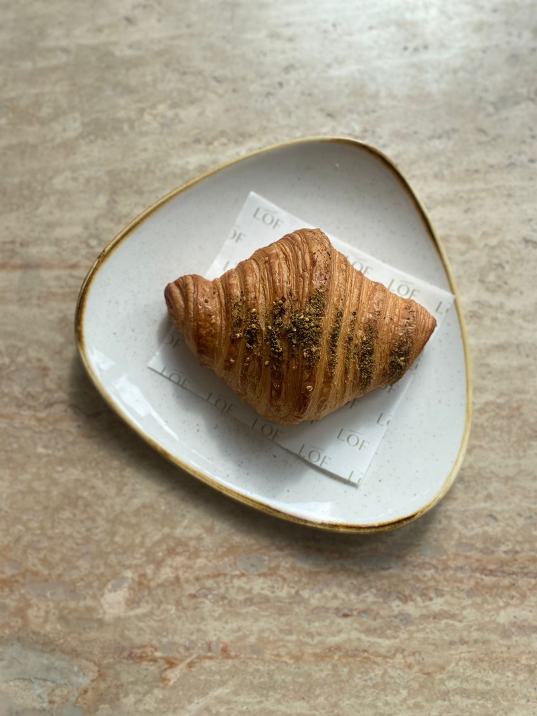 Zaatar croissant 