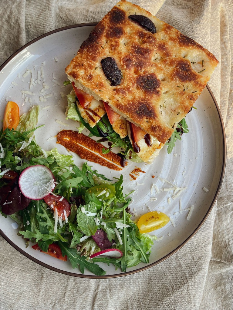 Halloumi sandwich special sauce ( Choose between Focaccia or Ciabatta bread )