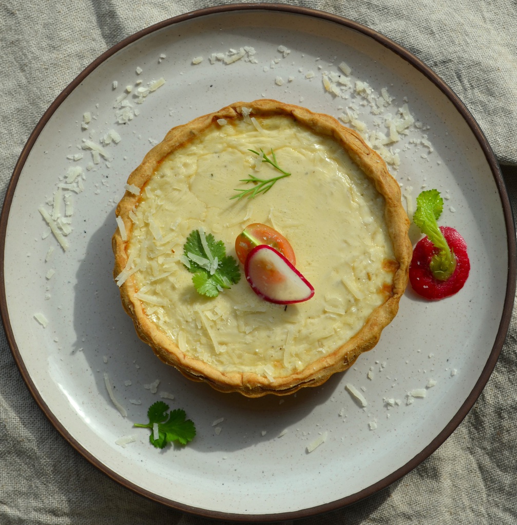 Quiche cheese and onion ( prepared in 15 minutes (