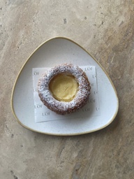 [48] Cream cheese danish