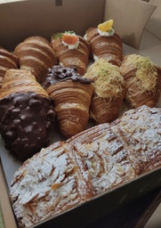 ( pre order )Mini box