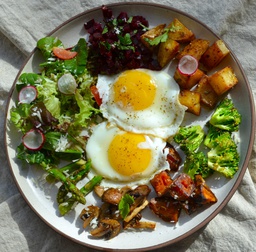 [24] Sunny side egg